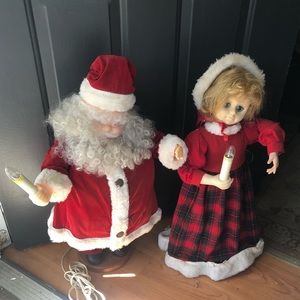 VINTAGE MOVING ANIMATRONIC MR. & MRS. SANTA CLAUS HOLDING NIGHT CANDLES